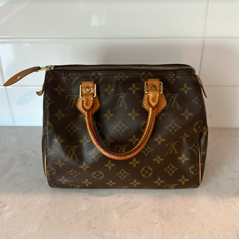 Louis Vuitton Speedy 25
